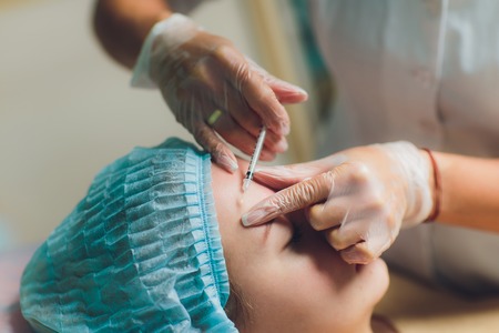 The Science Behind Non-Invasive Fat Reduction and How It Compares to Liposuction